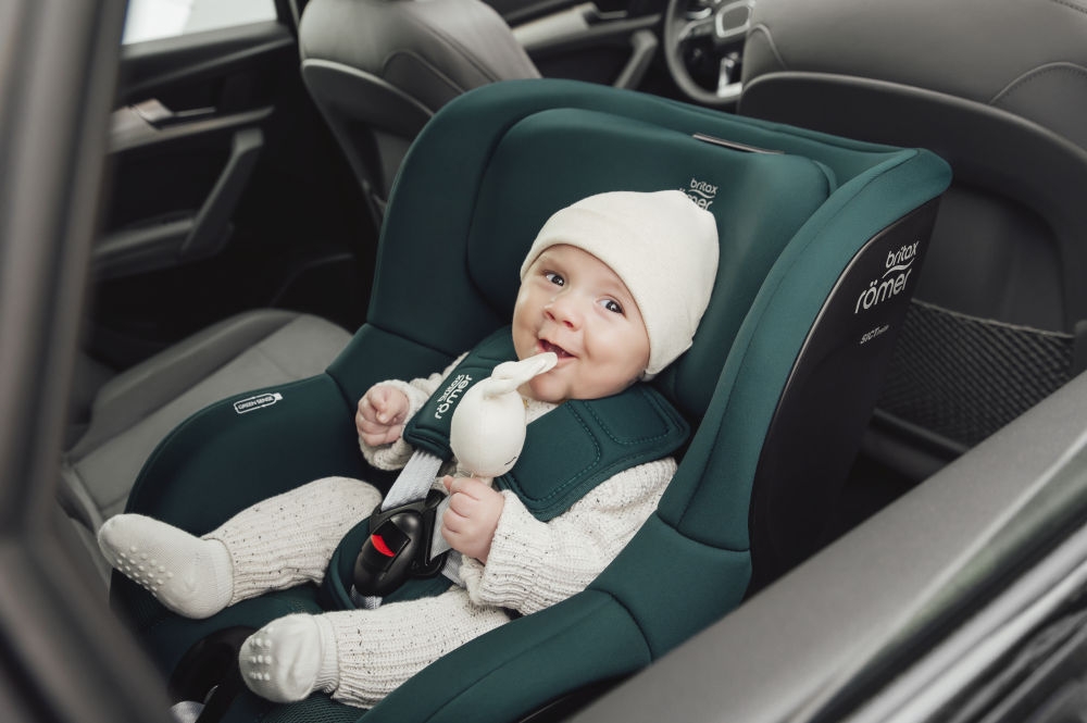Britax Römer DUALFIX M PLUS 360 i-Size Car Seat – Chelsea Baby