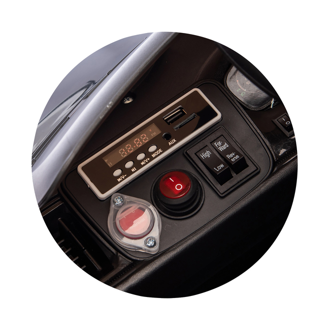 Chipolino Battery operated SUV Porsche Kayenne black ELJPKA251BK