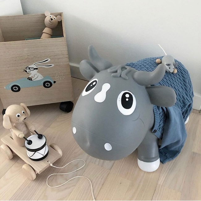 KidZZfarm Bella the cow Junior Dancing Inflatable Cow Hop Hop 40x20x30cm Rotten apple KMC150511